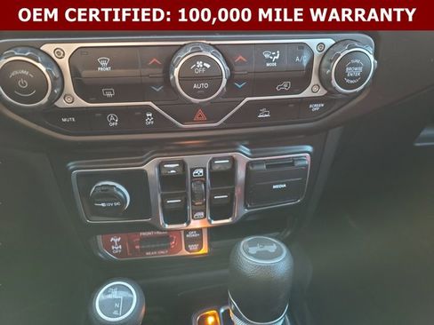 Used 2021 Jeep Wrangler Unlimited Rubicon AWD/4WD image 34