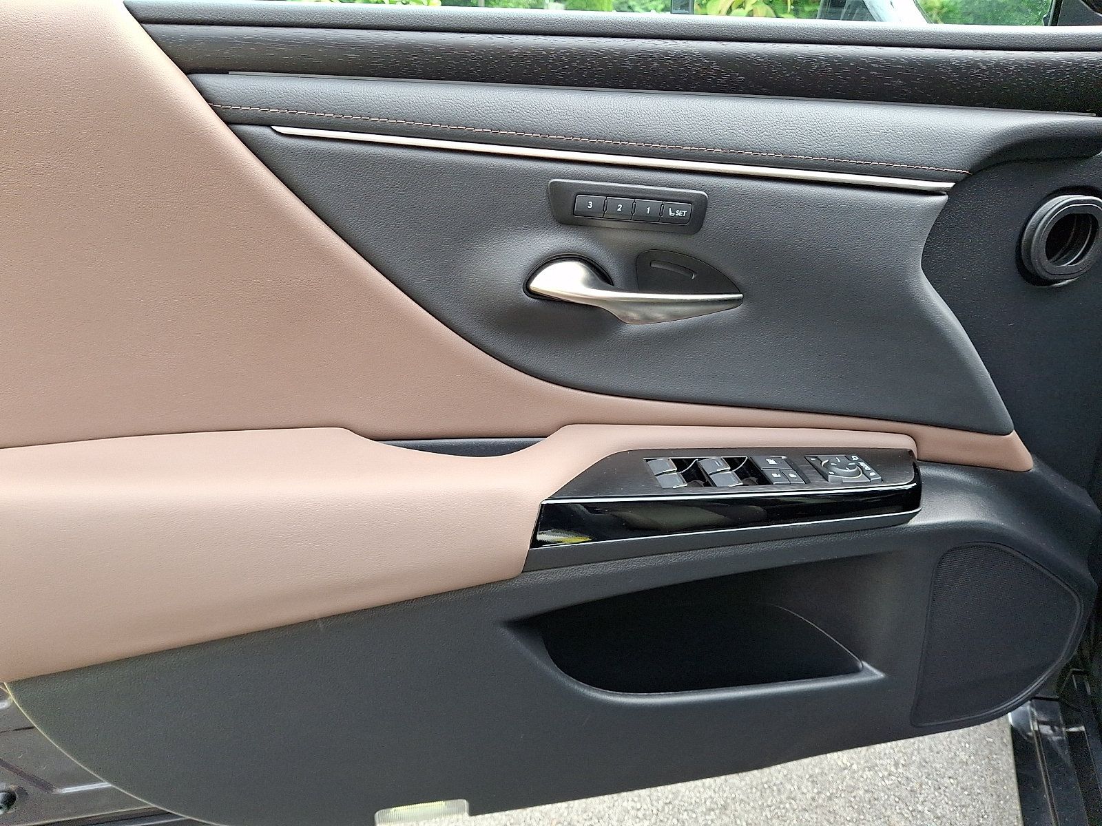 Certified 2023 Lexus ES 350 w/ Premium Package FWD image 13