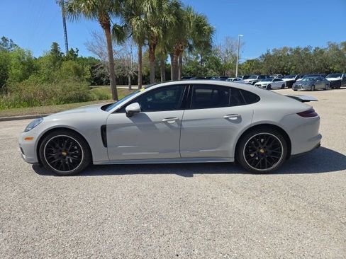 Used 2020 Porsche Panamera 4S image 2
