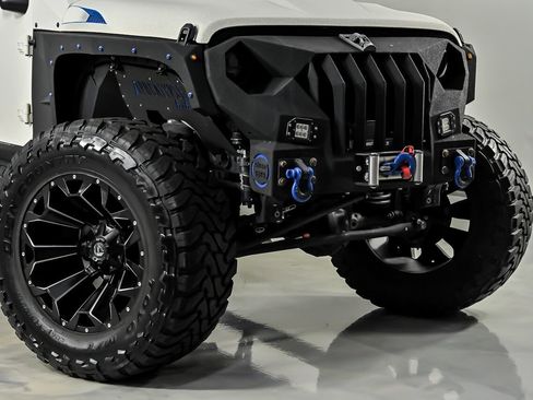 Used 2022 Jeep Gladiator Sport AWD/4WD image 3