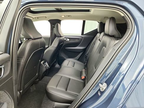 New 2026 Volvo XC40 B5 Plus w/ Protection Package Premier AWD/4WD image 24