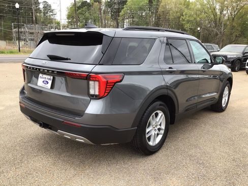 New 2026 Ford Explorer Active w/ Active Comfort Package image 7