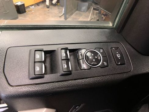 Certified 2019 Ford F250 Lariat w/ FX4 Off-Road Package AWD/4WD image 12