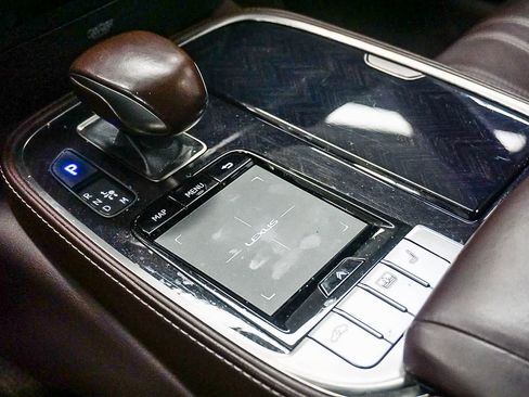 Used 2018 Lexus LS 500 w/ Interior Upgrade Package RWD image 20