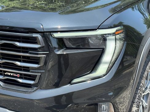 New 2026 GMC Acadia AT4 w/ Luxury Package AWD/4WD image 3