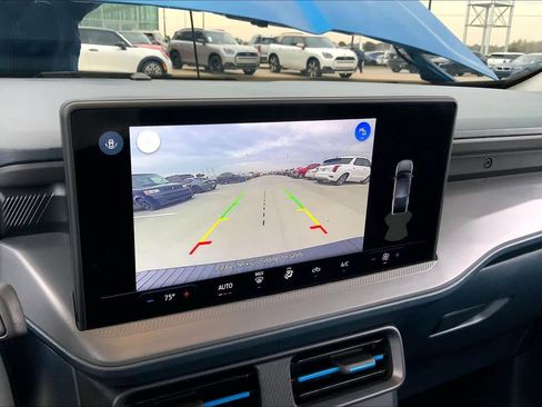 Used 2025 Ford Maverick Lobo image 24