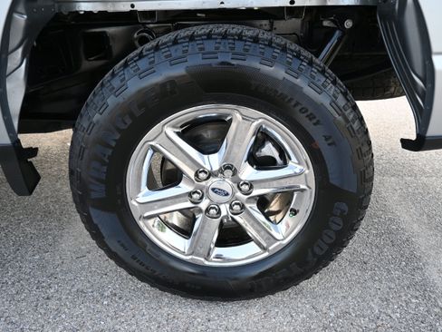 Used 2025 Ford F150 XLT w/ Equipment Group 301A Standard AWD/4WD image 8
