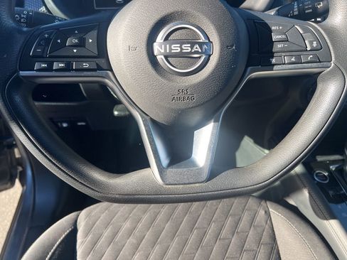 Used 2022 Nissan Kicks SV image 13