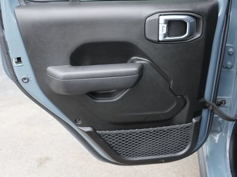 Used 2024 Jeep Gladiator Sport AWD/4WD image 25