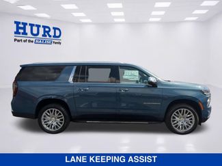 New 2026 Chevrolet Suburban Premier w/ Sun And Tow Package AWD/4WD video 2