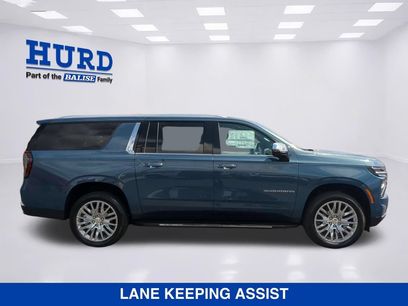 New 2026 Chevrolet Suburban Premier w/ Sun And Tow Package