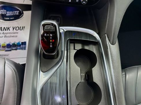 Used 2019 Buick Enclave Premium w/ Experience Buick Package FWD image 16