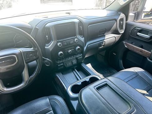 Used 2020 GMC Sierra 2500 Denali AWD/4WD image 29