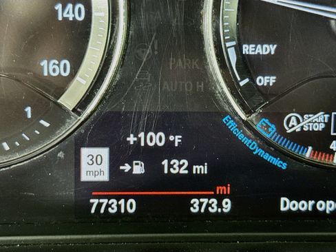 Used 2022 BMW X2 sDrive28i w/ Convenience Package FWD image 14
