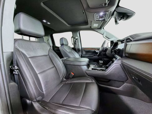 Used 2024 GMC Sierra 1500 Denali AWD/4WD image 30