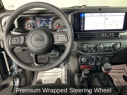 Certified 2025 Jeep Wrangler Willys image 17