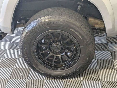 Used 2023 Toyota Tacoma SR5 w/ Technology Package RWD image 26