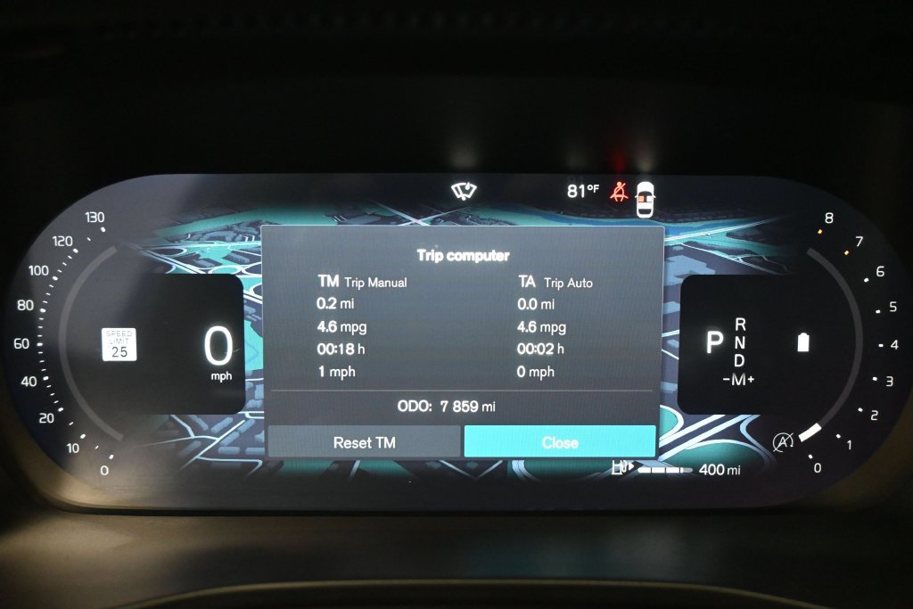Used 2026 Volvo XC40 B5 Plus AWD/4WD image 14