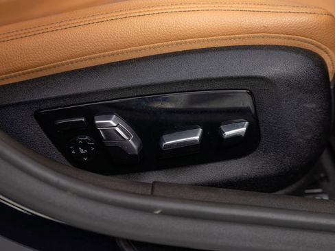 Used 2019 BMW M550i xDrive AWD/4WD image 29