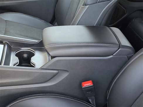 New 2025 Jeep Grand Cherokee Altitude image 9