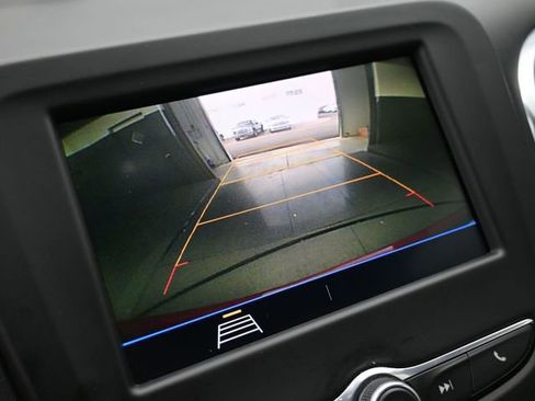 Used 2021 Chevrolet Equinox LT image 33