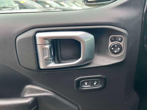 Used 2021 Jeep Wrangler Unlimited Sport AWD/4WD image 22