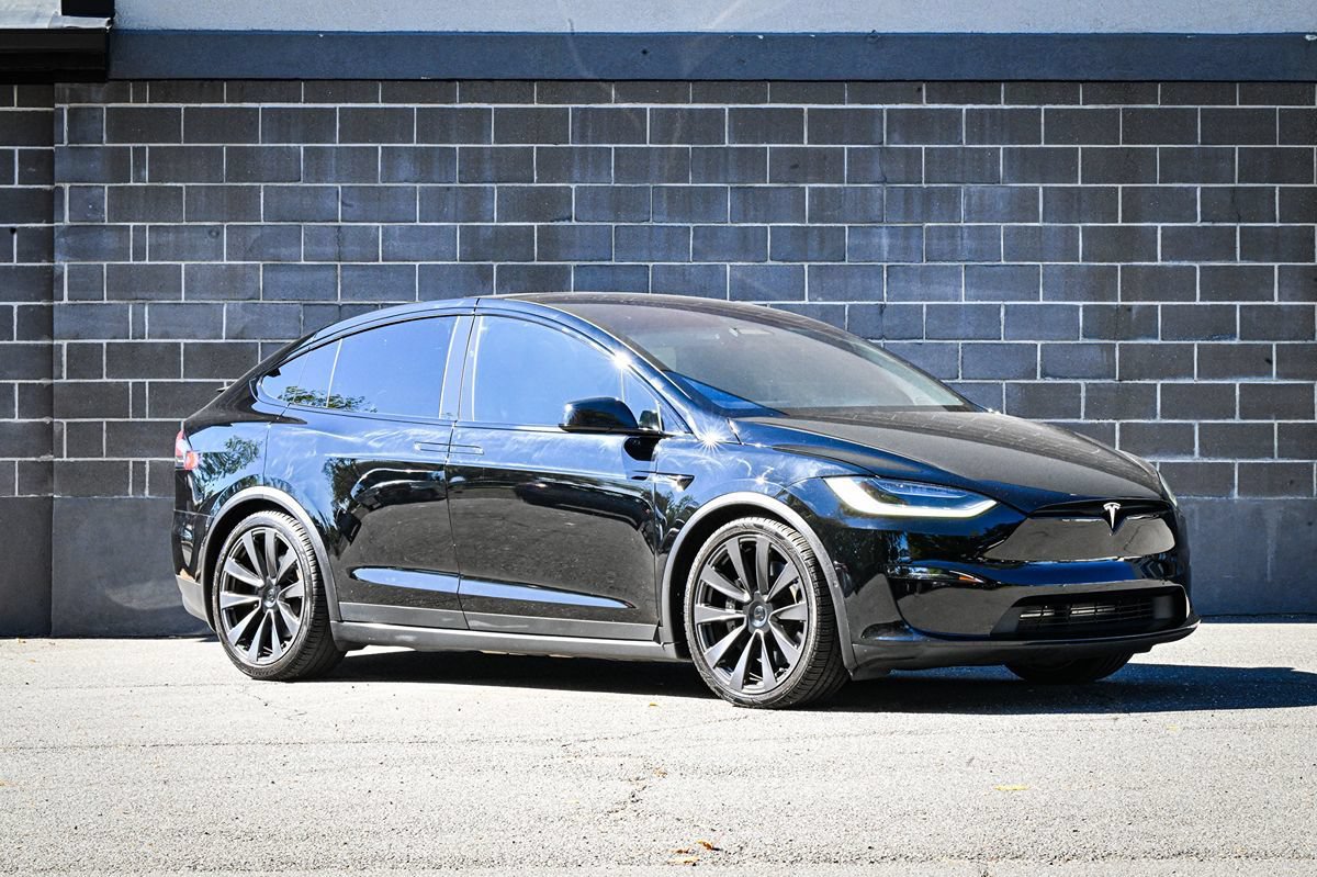 Used 2022 Tesla Model X AWD/4WD image 2