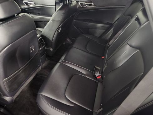 Used 2023 Kia Sportage EX AWD/4WD image 17