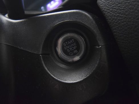 Used 2023 Jeep Renegade Latitude w/ Premium Group AWD/4WD image 38