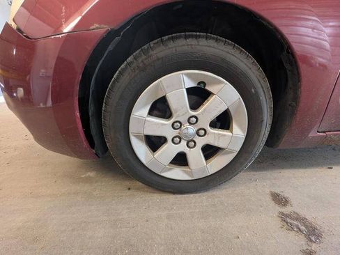 Used 2005 Toyota Prius w/ Pkg 6 FWD image 9