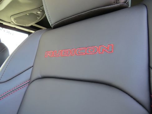 New 2025 Jeep Gladiator Rubicon image 22