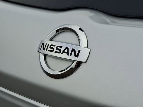 Certified 2020 Nissan Kicks SV image 29