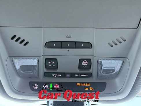 Used 2018 Chevrolet Equinox LT w/ Sun & Infotainment Package image 28