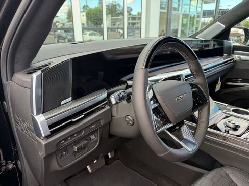 Used 2026 Cadillac Escalade V AWD/4WD image 18