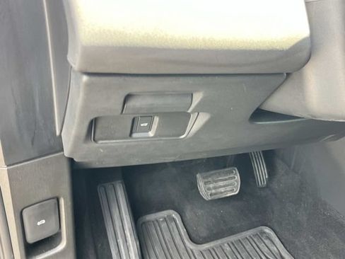 Used 2024 Land Rover Range Rover Evoque S AWD/4WD image 36