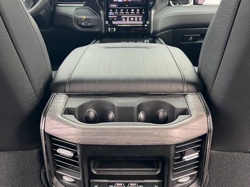 New 2026 RAM 3500 Limited AWD/4WD image 37