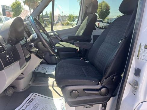 Used 2015 Mercedes-Benz Sprinter 2500 image 14