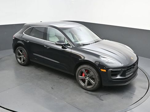 New 2025 Porsche Macan S image 30