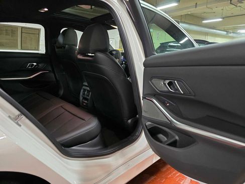 Used 2026 BMW 330i xDrive Sedan w/ Premium Package image 15