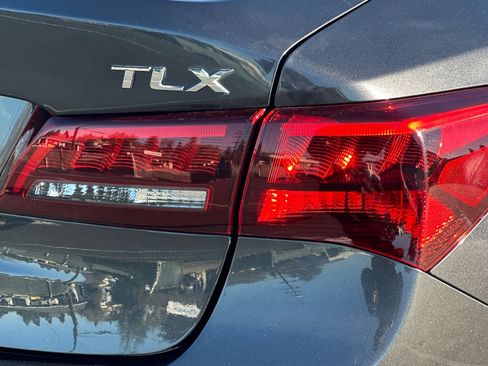 Used 2015 Acura TLX image 12
