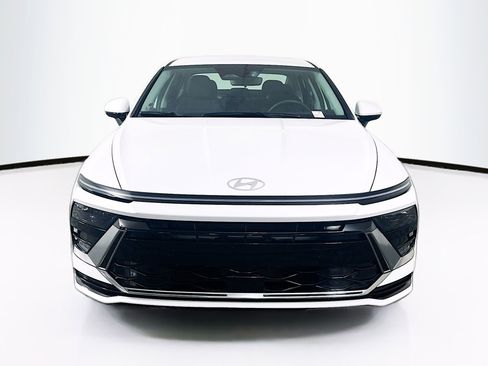Used 2025 Hyundai Sonata SEL FWD image 2
