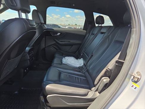 Used 2019 Audi Q7 3.0T Premium AWD/4WD image 16