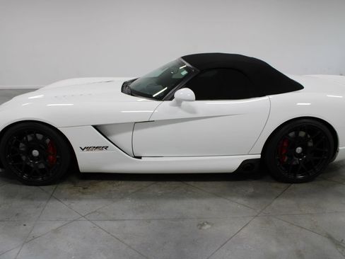 Used 2004 Dodge Viper SRT-10 RWD image 6