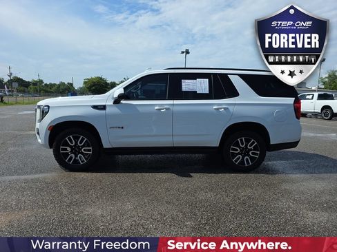 Used 2023 GMC Yukon AT4 AWD/4WD image 4