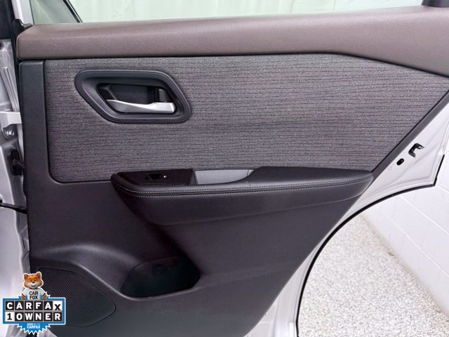 Used 2022 Nissan Rogue SV FWD image 21