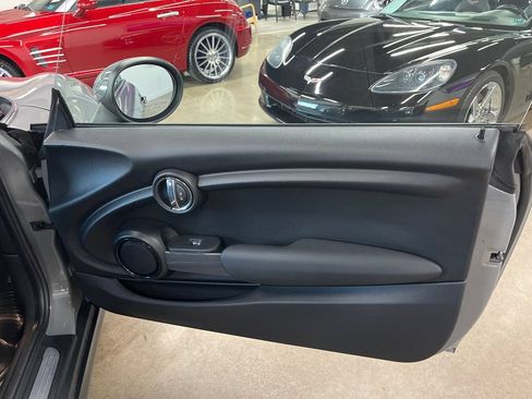 Used 2019 MINI Cooper 2-Door Hardtop FWD image 45