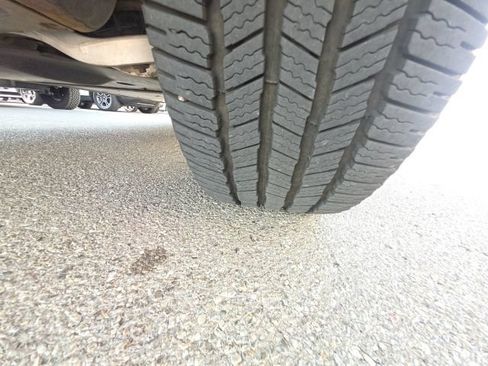 Used 2023 Rivian R1S Adventure AWD/4WD image 30
