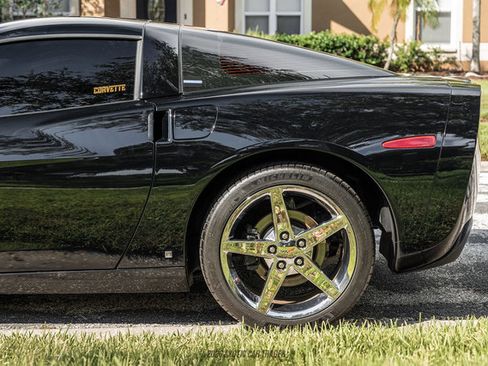 Used 2008 Chevrolet Corvette Coupe w/ Preferred Equipment Group RWD image 5