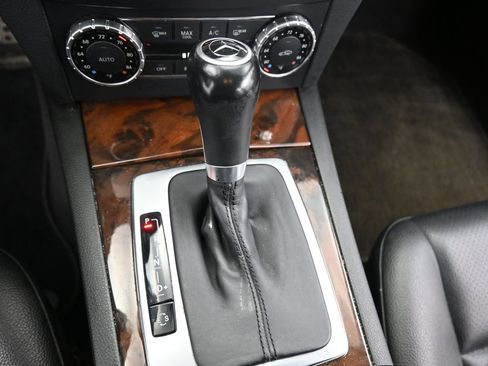 Used 2013 Mercedes-Benz C 300 4MATIC Sedan image 18