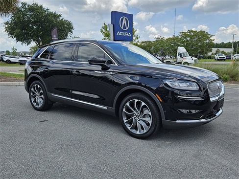 Used 2022 Lincoln Nautilus Reserve w/ Equipment Group 201A image 2